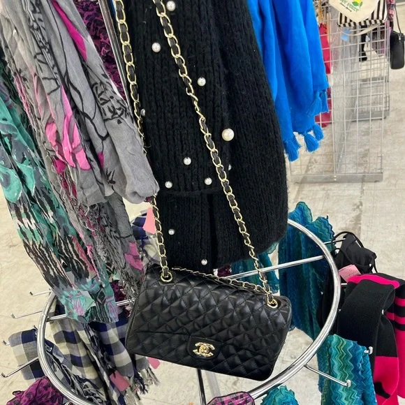 Chanel Designer Bag🔥🔥🔥 - Picture 4 of 4